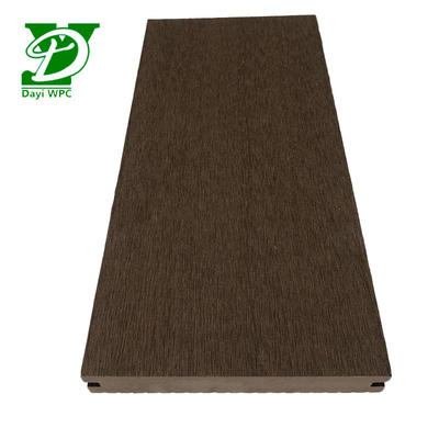 Lớp sàn gỗ nhựa composite bền, chống nước hiện đại