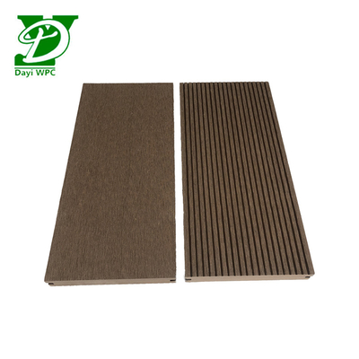 Lớp sàn gỗ nhựa composite bền, chống nước hiện đại