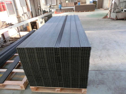 Double Sided Embossed Composite Deck Boards chống thấm nước