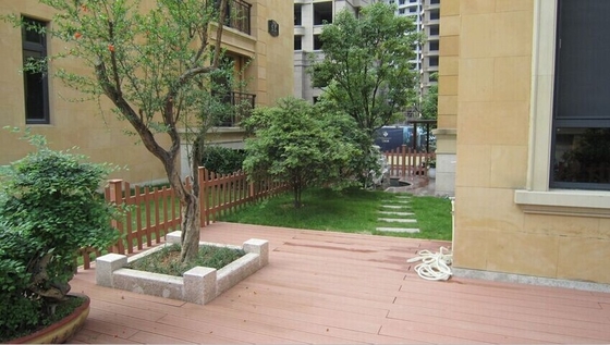 Đường sàn tổng hợp WPC bị tổn thương cho các dự án ngoài trời hiện đại Kháng nứt