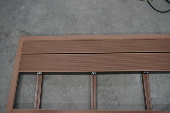 Chống ăn mòn WPC Teak Deck Hollow WPC Decking Proof Abrasion