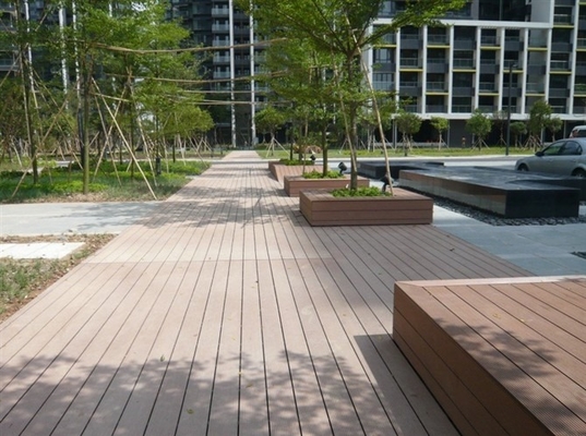Chất liệu WPC ngoài trời bền Solid WPC sàn chống trượt mật độ cao