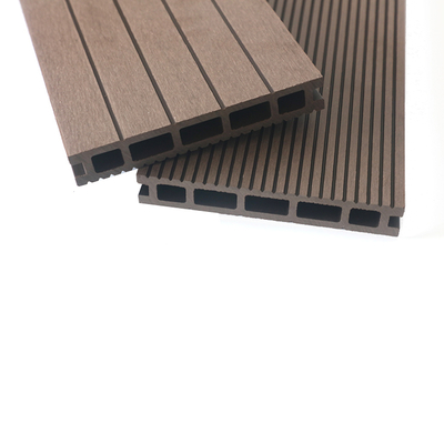 Sàn gỗ nhựa composite (WPC) ngoài trời bền bỉ, ít bảo trì